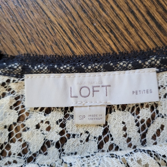 Ann Taylor LOFT Beige Black Lace See-Through Blouse Top Size Women Small Petite - Picture 12 of 13